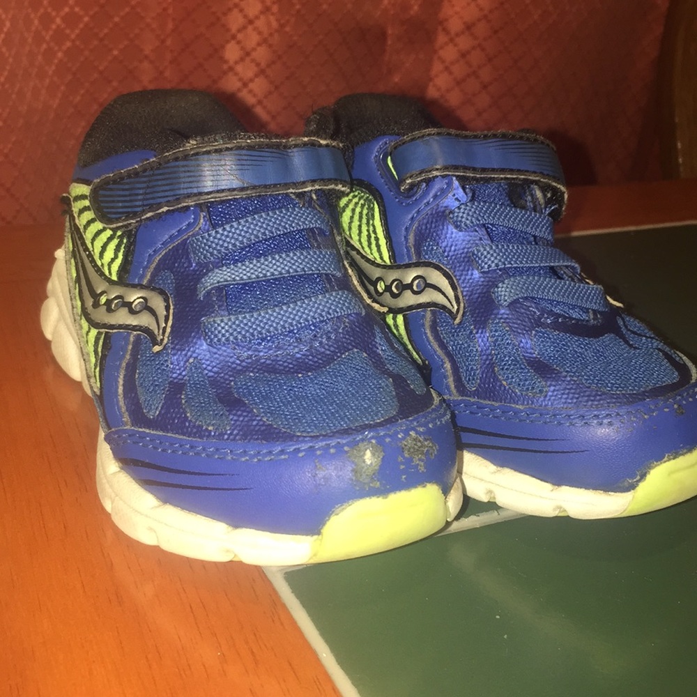Sneakers 👟 for toddlers